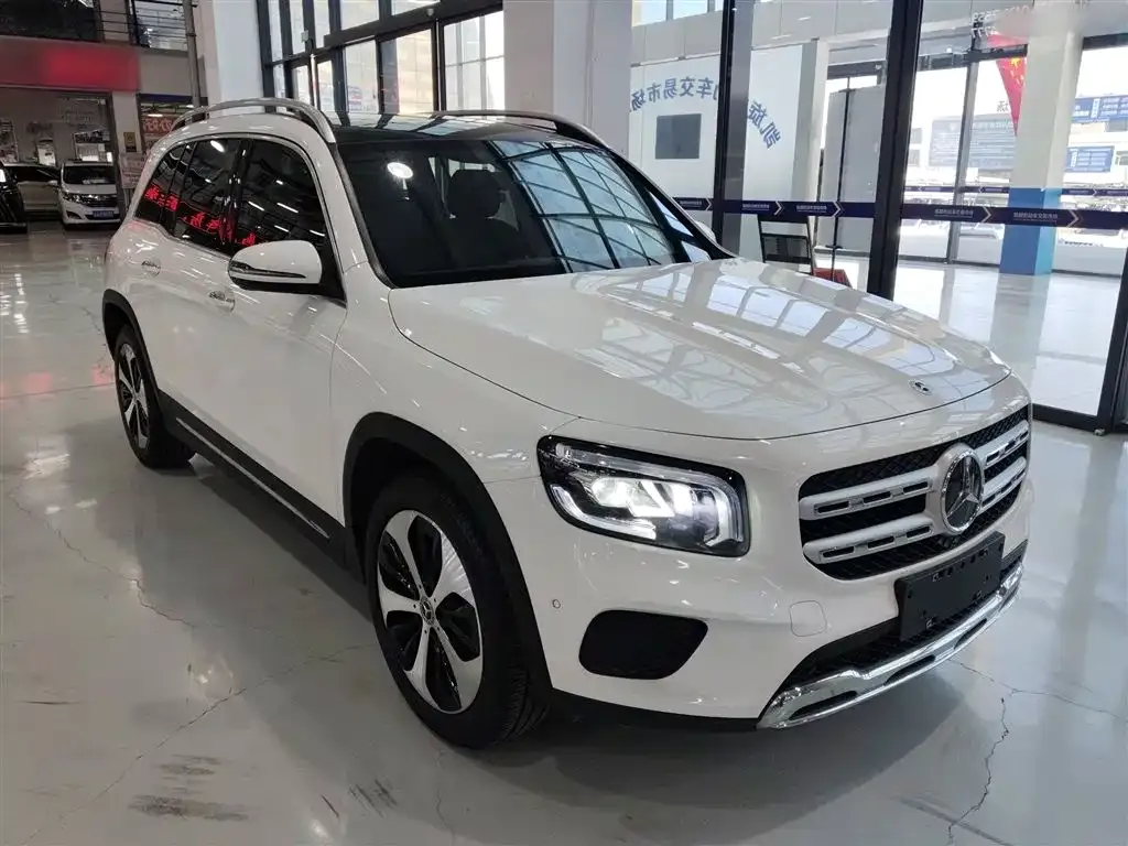 Mercedes-Benz GLB — фото 4