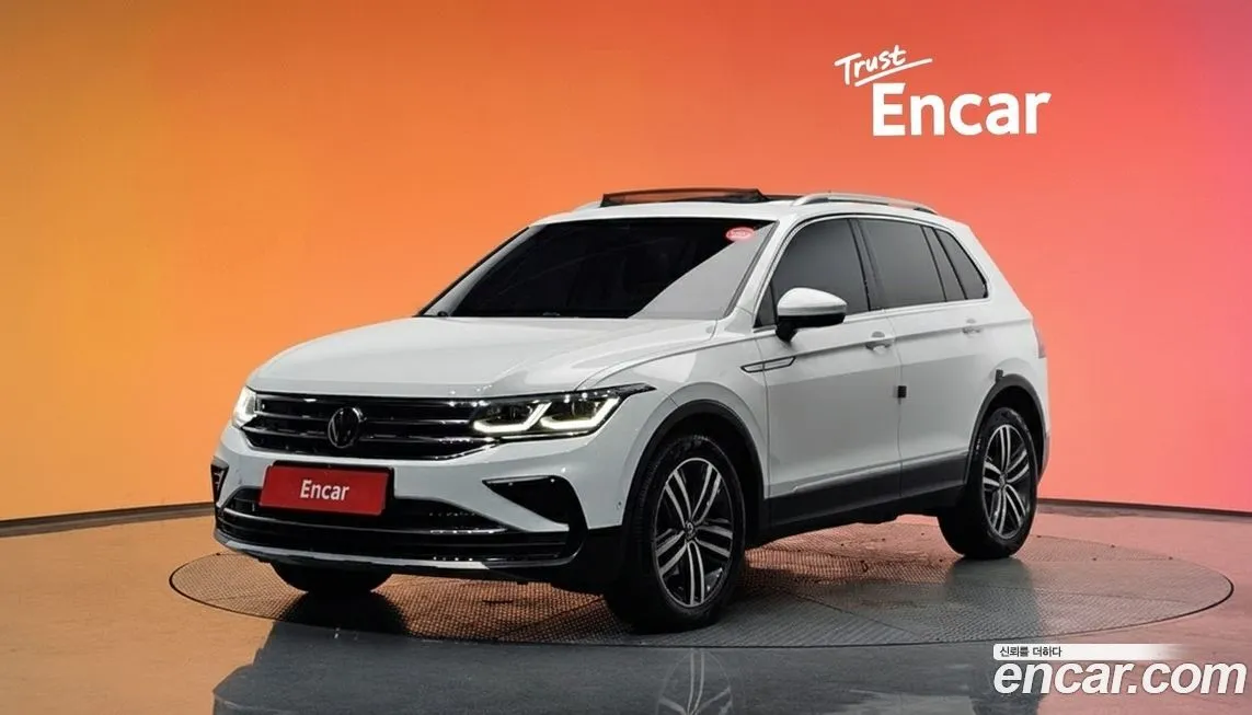 Volkswagen Tiguan — фото 1