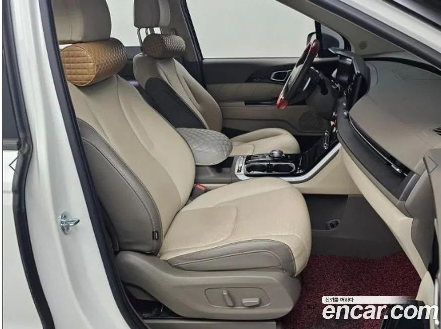 Kia Carnival — фото 10