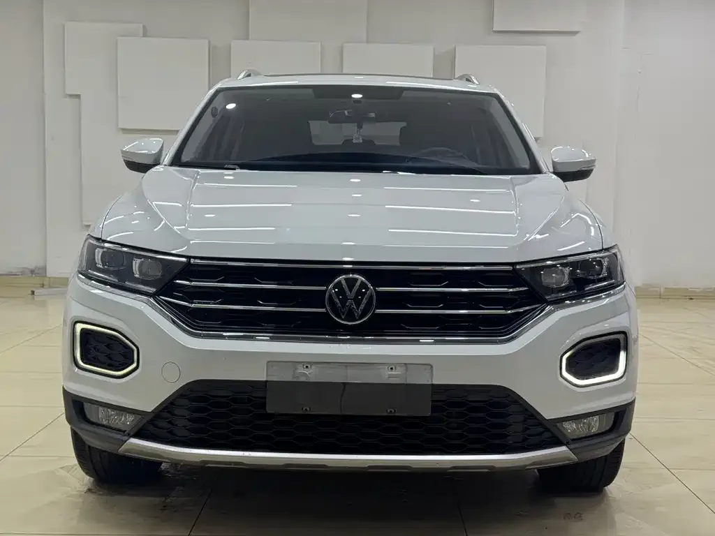 Volkswagen T-Roc — фото 2