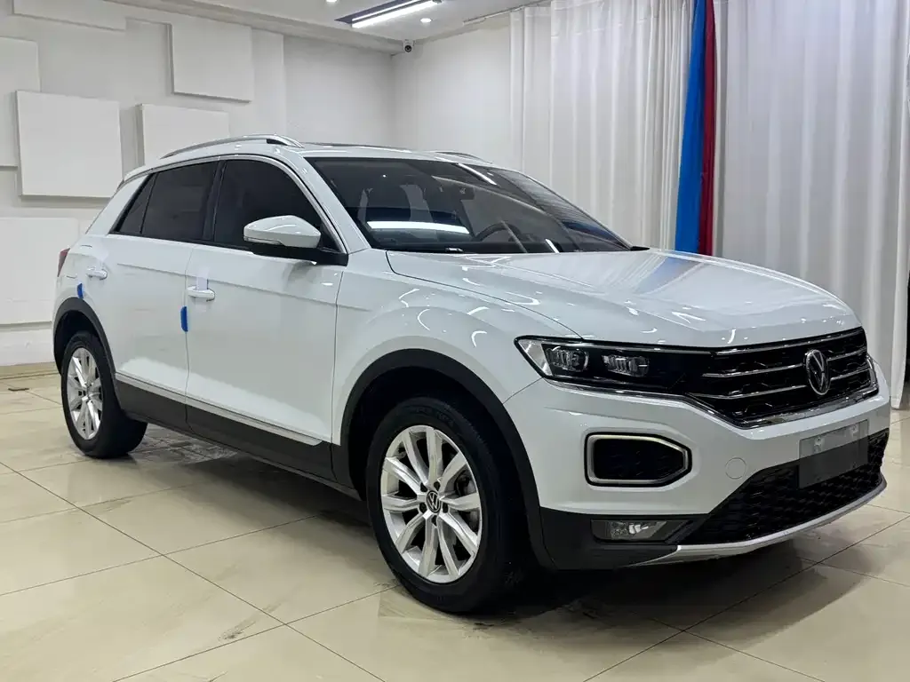 Volkswagen T-Roc — фото 3