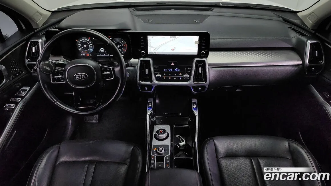 Kia Sorento — фото 7