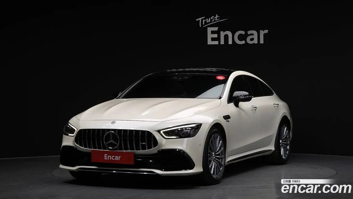 Mercedes-Benz AMG GT — фото 1