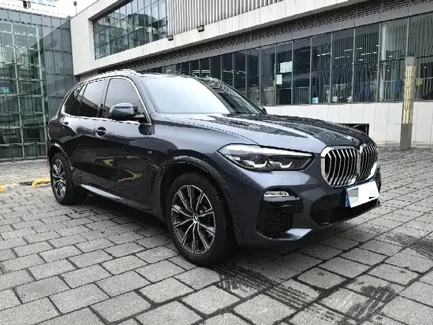 BMW X5 (Import) — фото 3