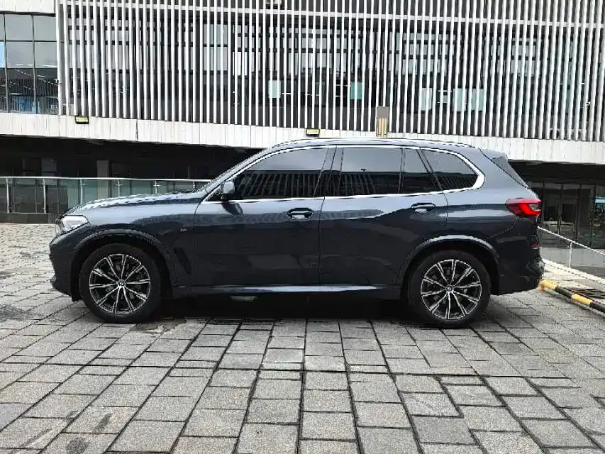 BMW X5 (Import) — фото 4