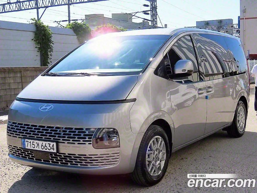 Hyundai Staria — фото 2