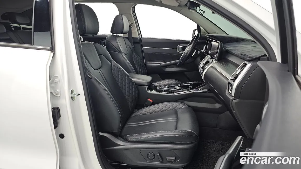 Kia Sorento — фото 10