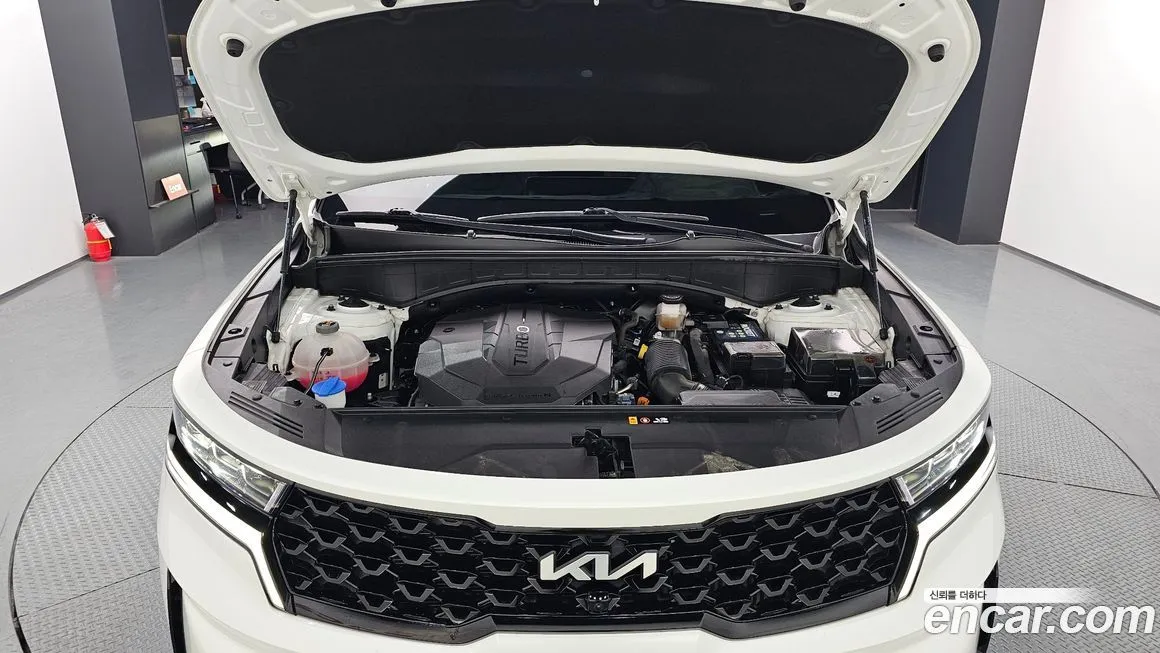 Kia Sorento — фото 6