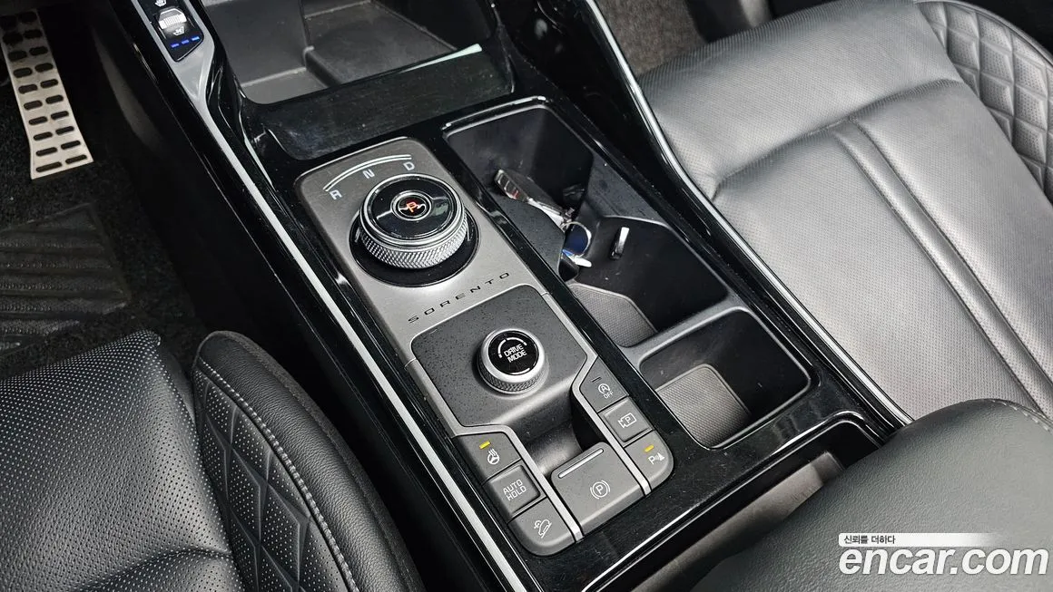 Kia Sorento — фото 9