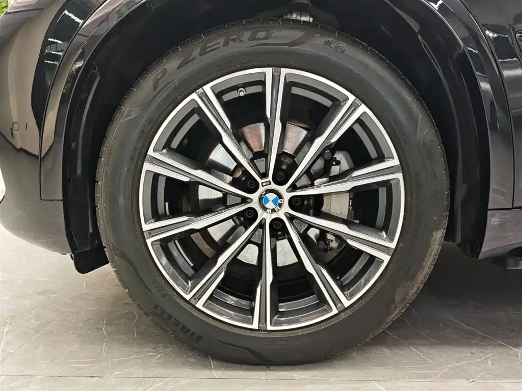 BMW X5 (Import) — фото 4