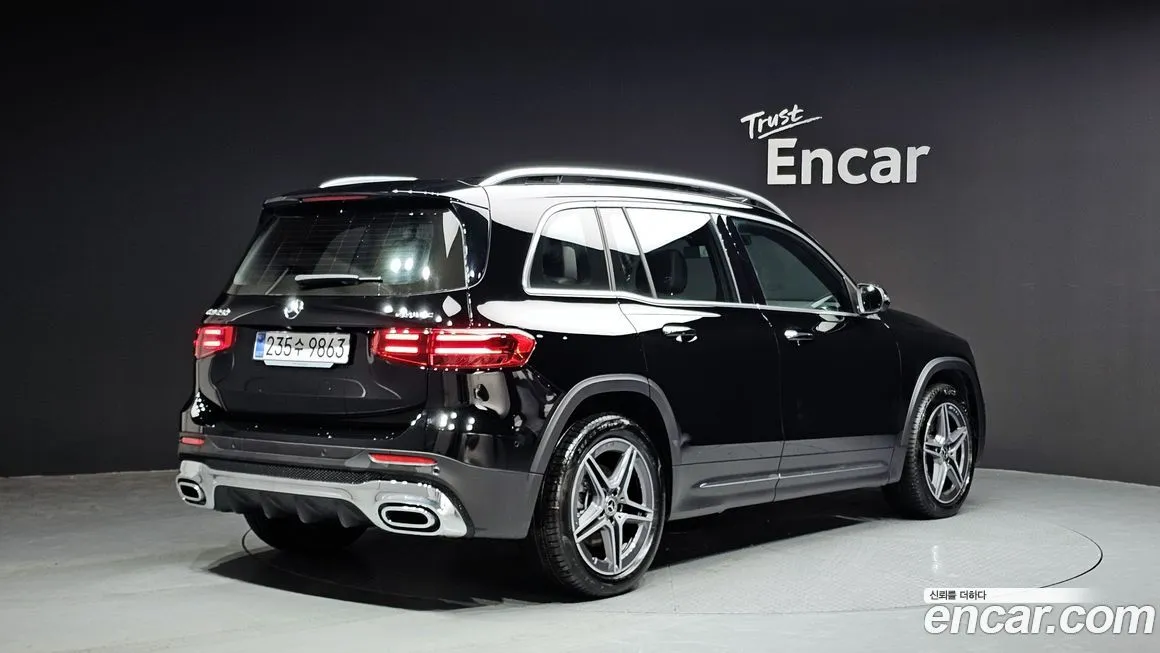 Mercedes-Benz GLB-Class — фото 2