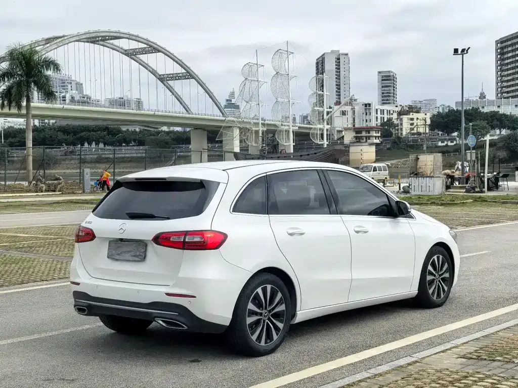 Mercedes-Benz B-Class — фото 7