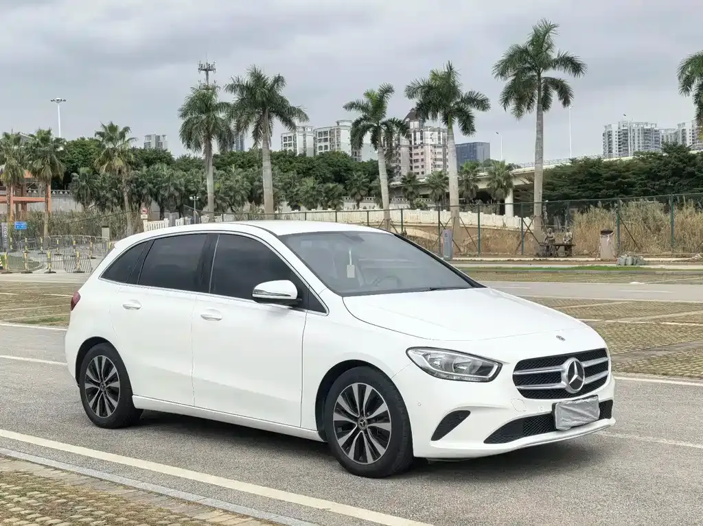 Mercedes-Benz B-Class — фото 9