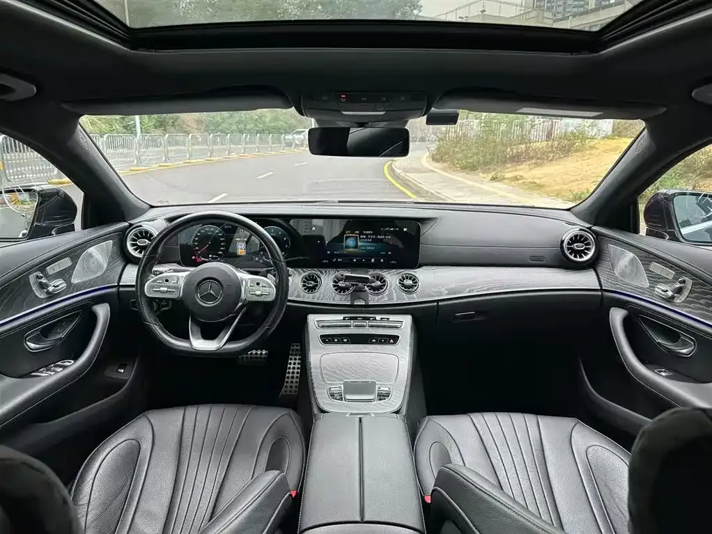 Mercedes-Benz CLS — фото 10