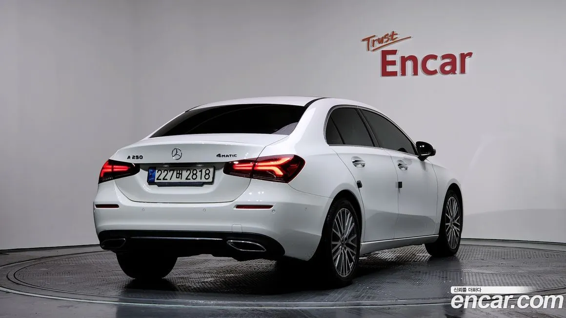 Mercedes-Benz A-Class — фото 2