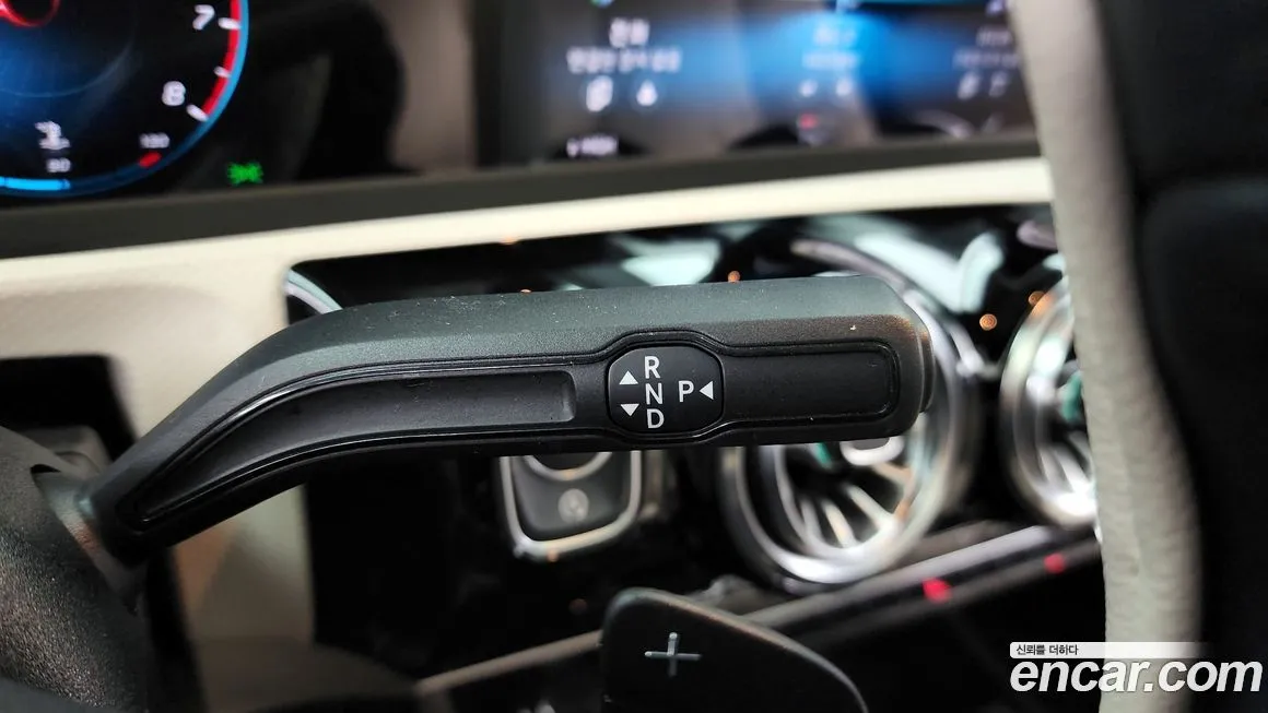 Mercedes-Benz A-Class — фото 9