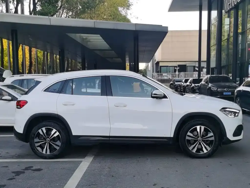 Mercedes-Benz GLA — фото 3