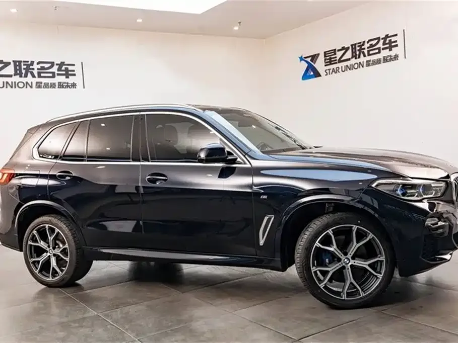 BMW X5 (Import) — фото 6