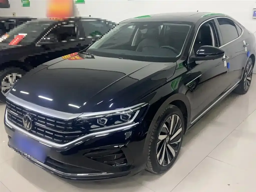 Volkswagen Passat — фото 1