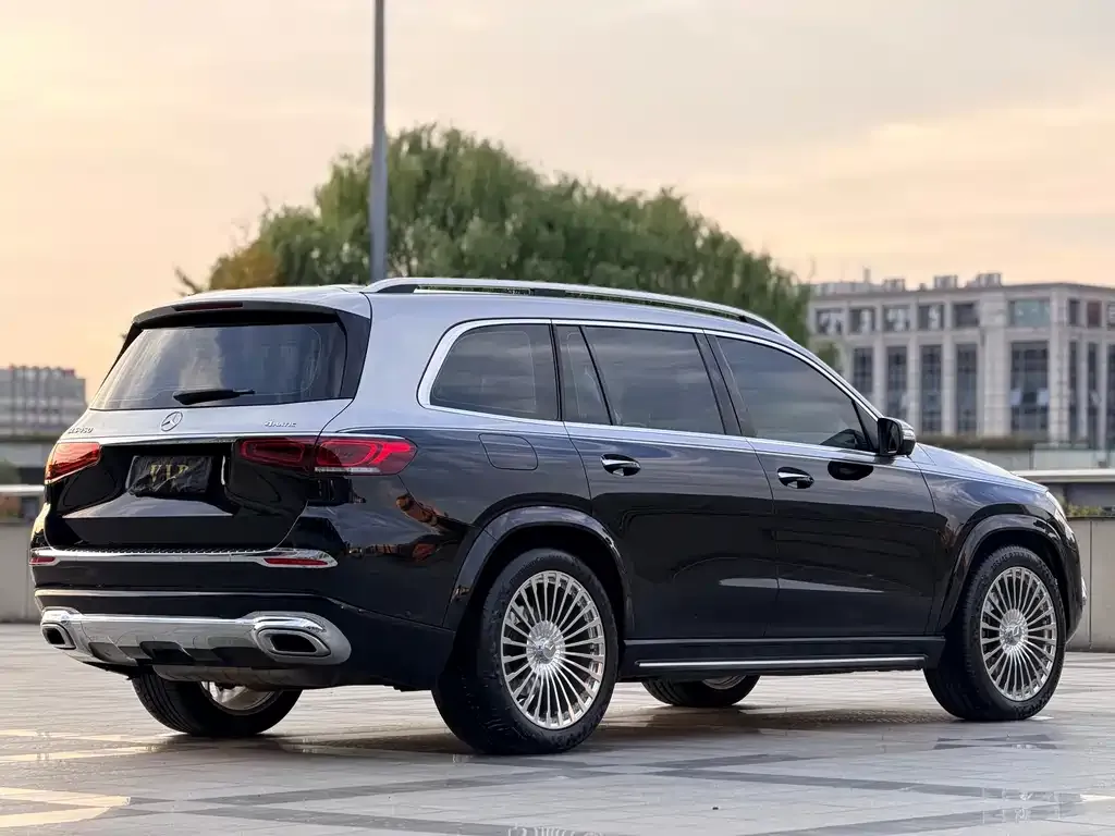 Mercedes-Benz GLS — фото 7