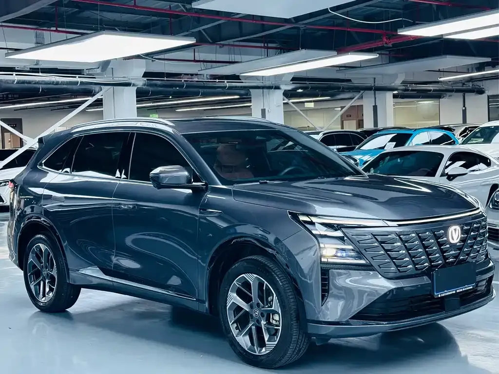 Changan CS75 PLUS — фото 3
