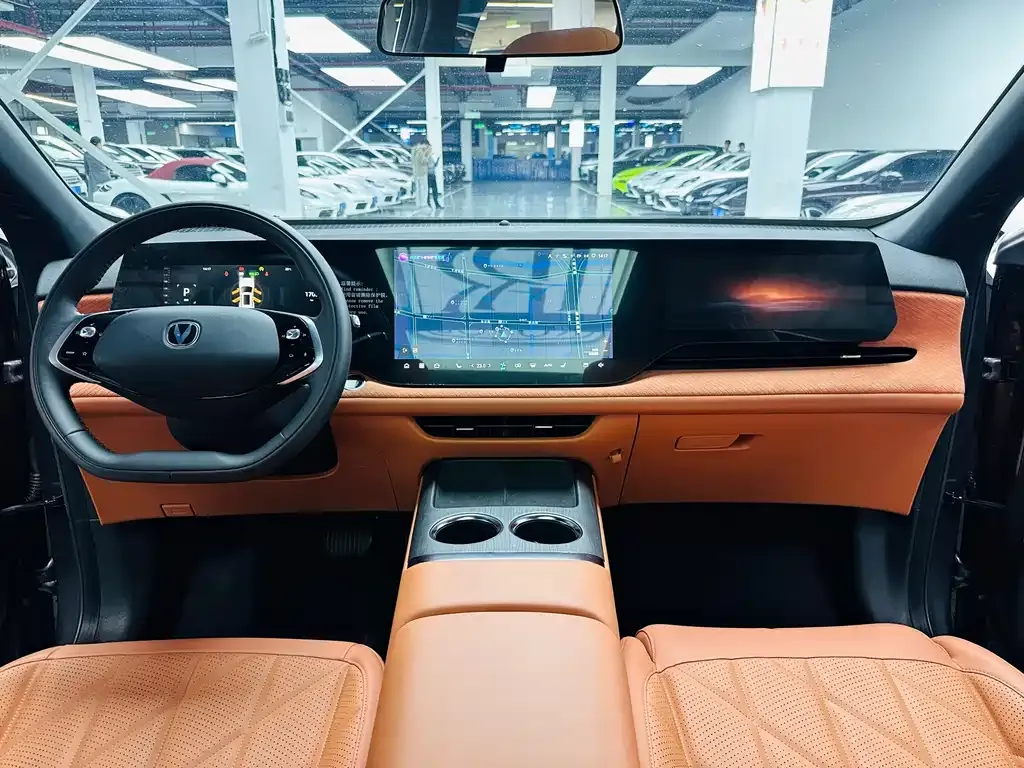 Changan CS75 PLUS — фото 6
