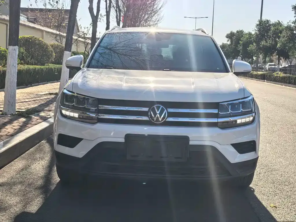 Volkswagen Tharu — фото 2