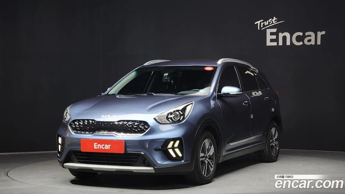 Kia Niro — фото 1