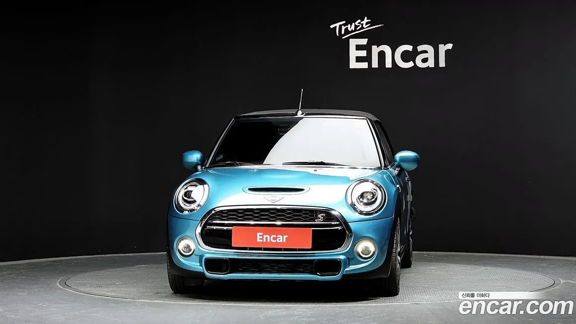 Mini Cooper Convertible — фото 3