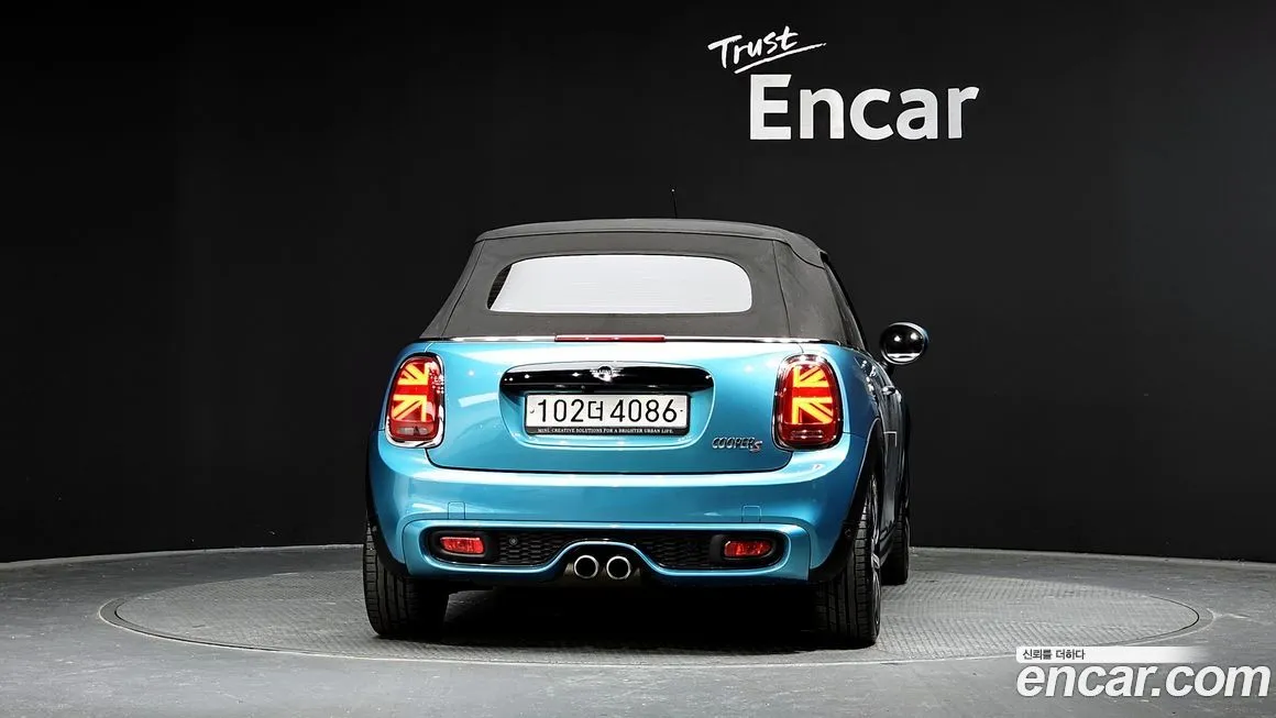 Mini Cooper Convertible — фото 4