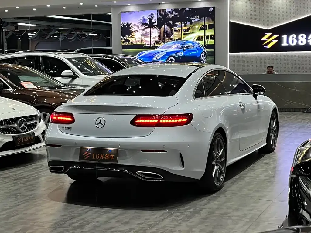 Mercedes-Benz E-Class (Import) — фото 7