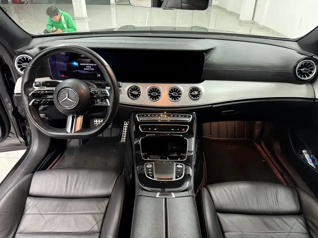 Mercedes-Benz E-Class (Import) — фото 6