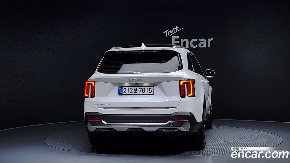Kia Sorento — фото 4