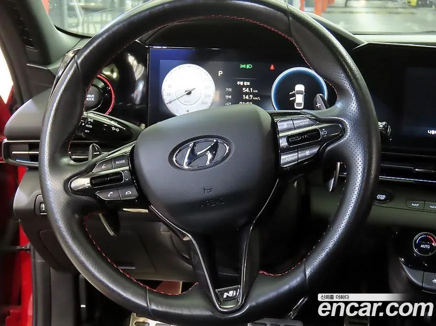Hyundai AVANTE — фото 8