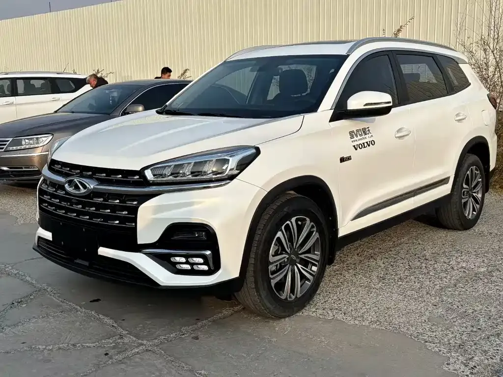 Chery Tiggo 8 — фото 1