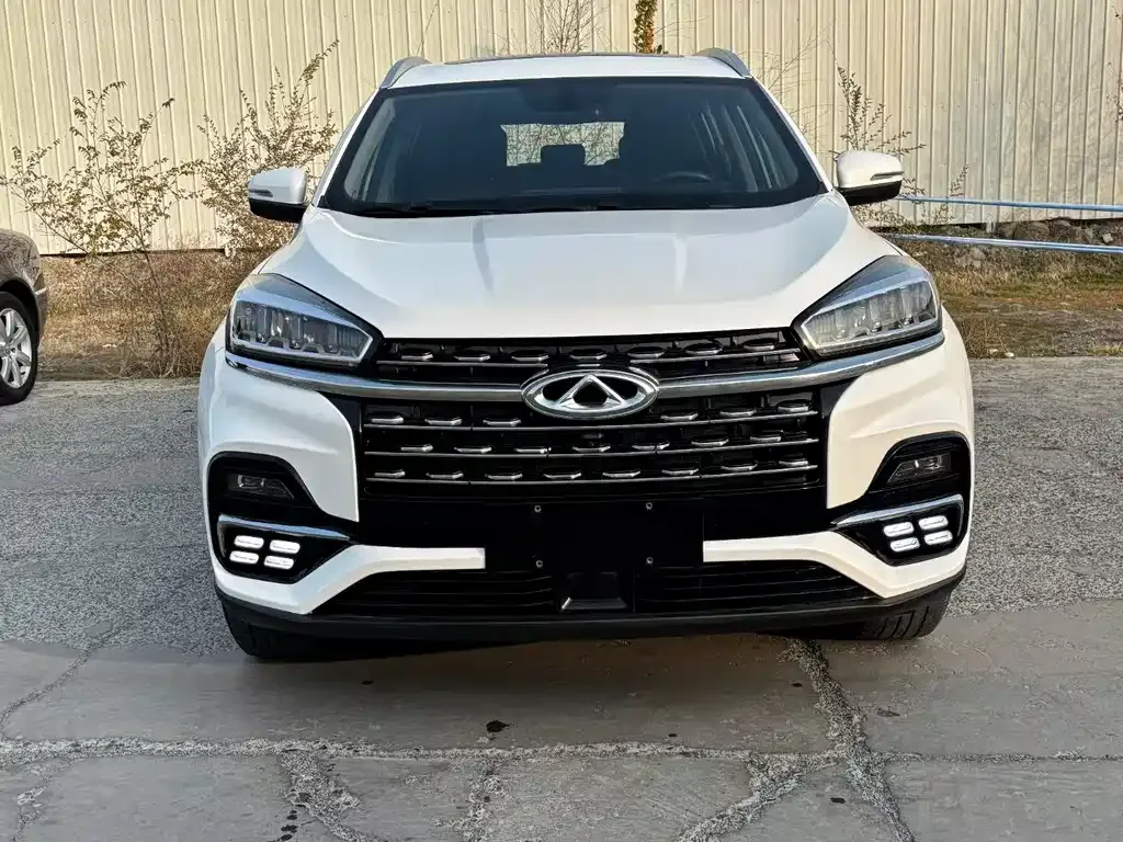 Chery Tiggo 8 — фото 2