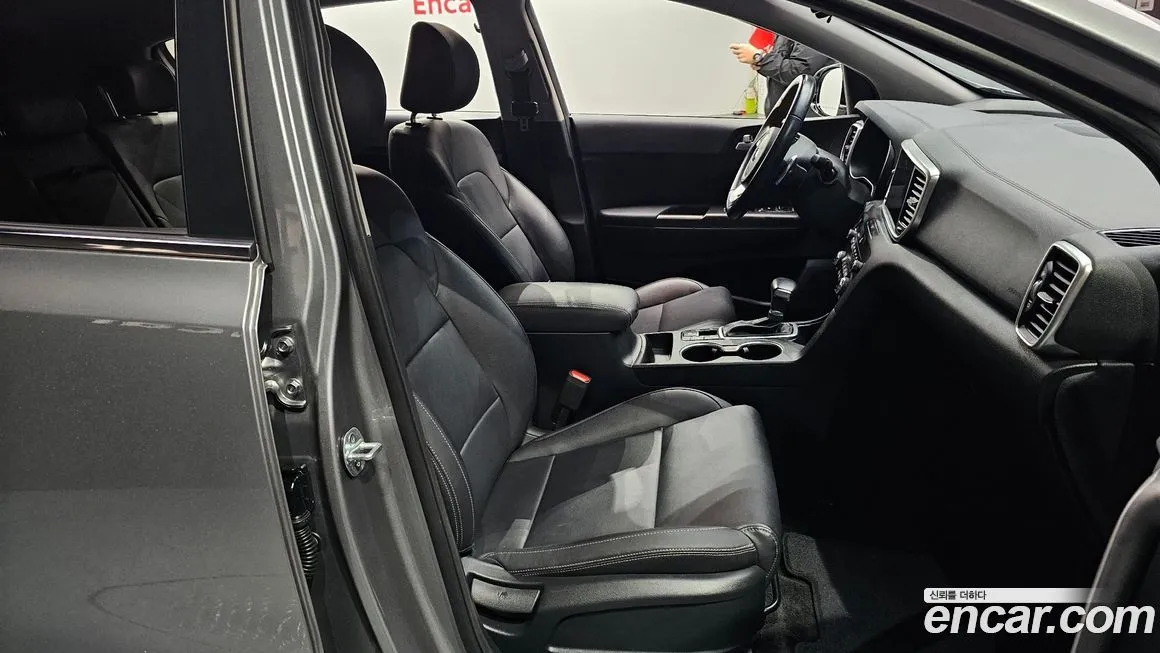 Kia Sportage — фото 10