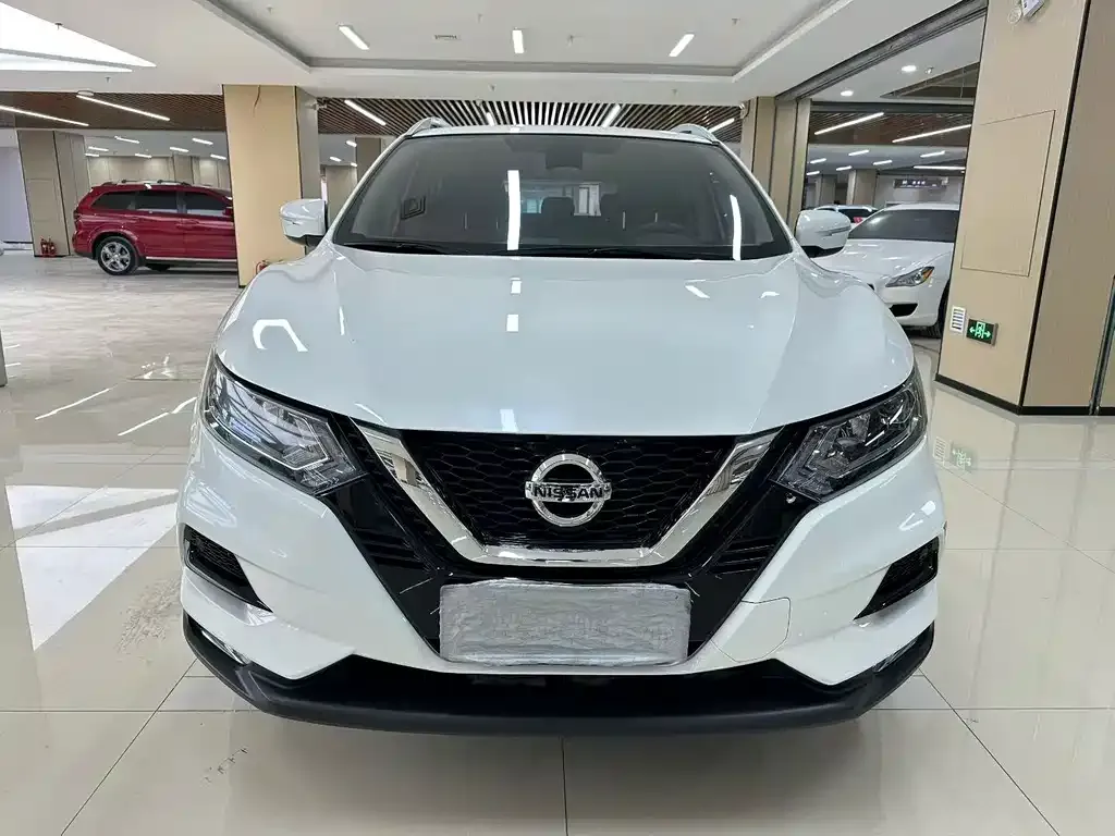Nissan Qashqai — фото 2