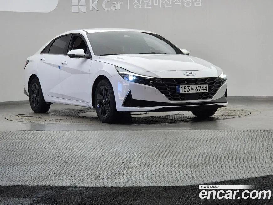 Hyundai AVANTE — фото 3