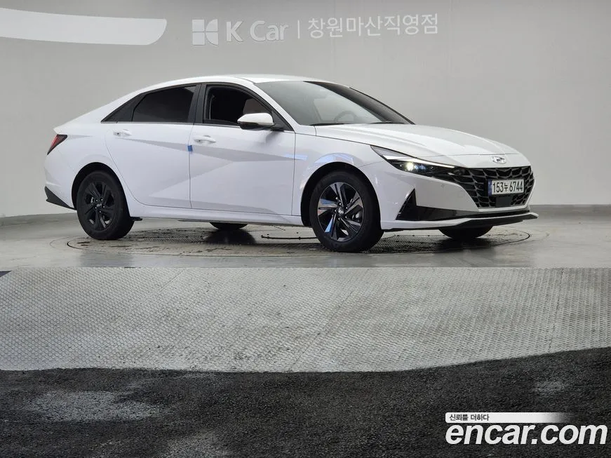 Hyundai AVANTE — фото 4
