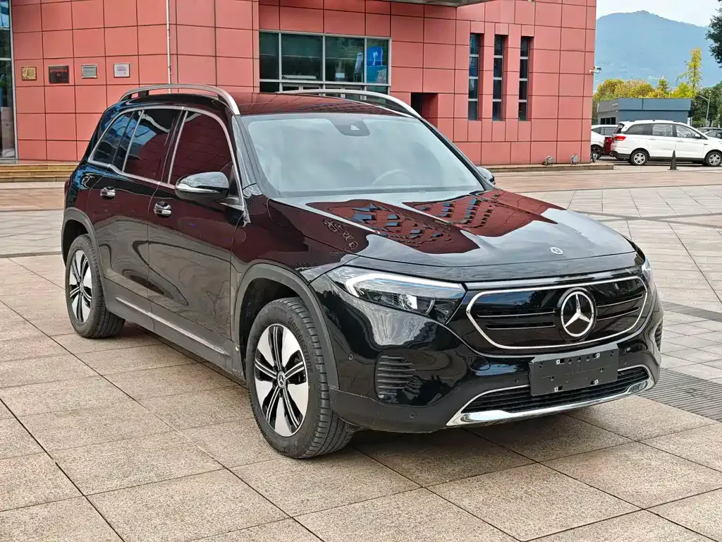 Mercedes-Benz EQB — фото 3