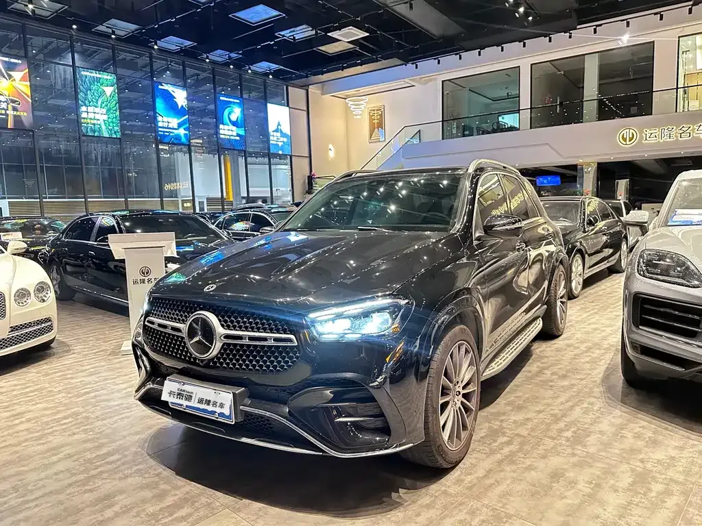 Mercedes-Benz GLE — фото 1