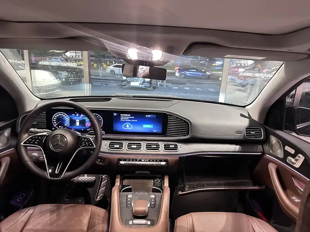 Mercedes-Benz GLE — фото 10