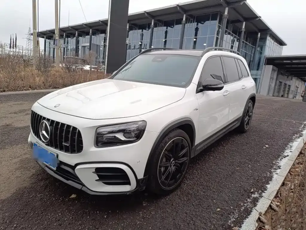 Mercedes-Benz GLB AMG — фото 4