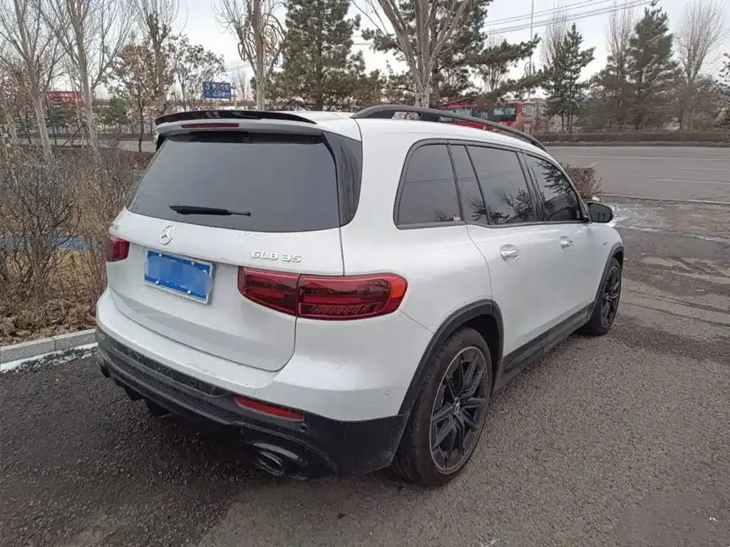 Mercedes-Benz GLB AMG — фото 5