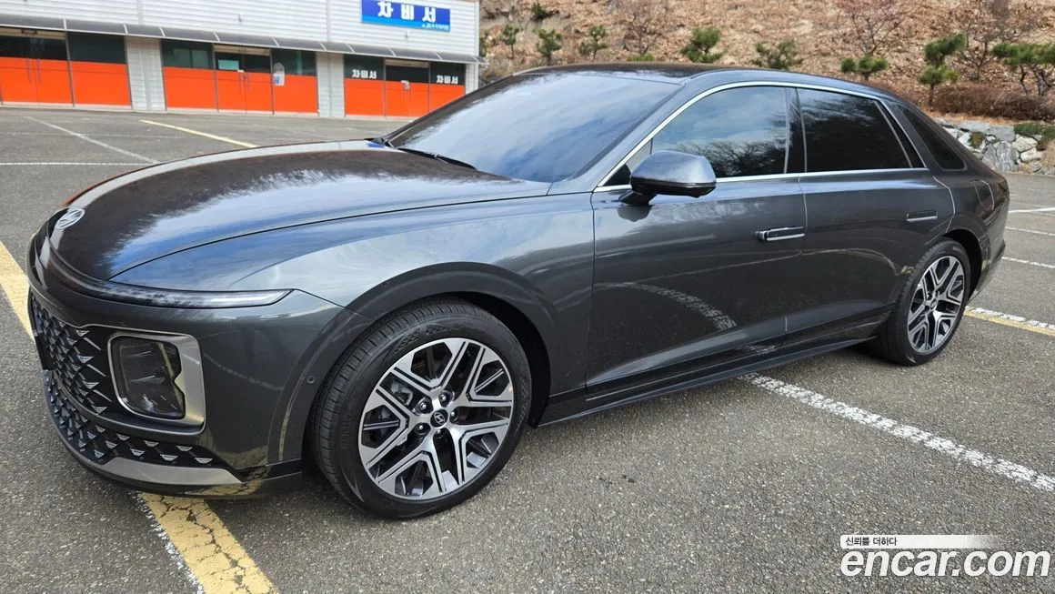 Hyundai Grandeur — фото 1