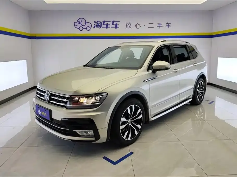 Volkswagen Tiguan L — фото 1