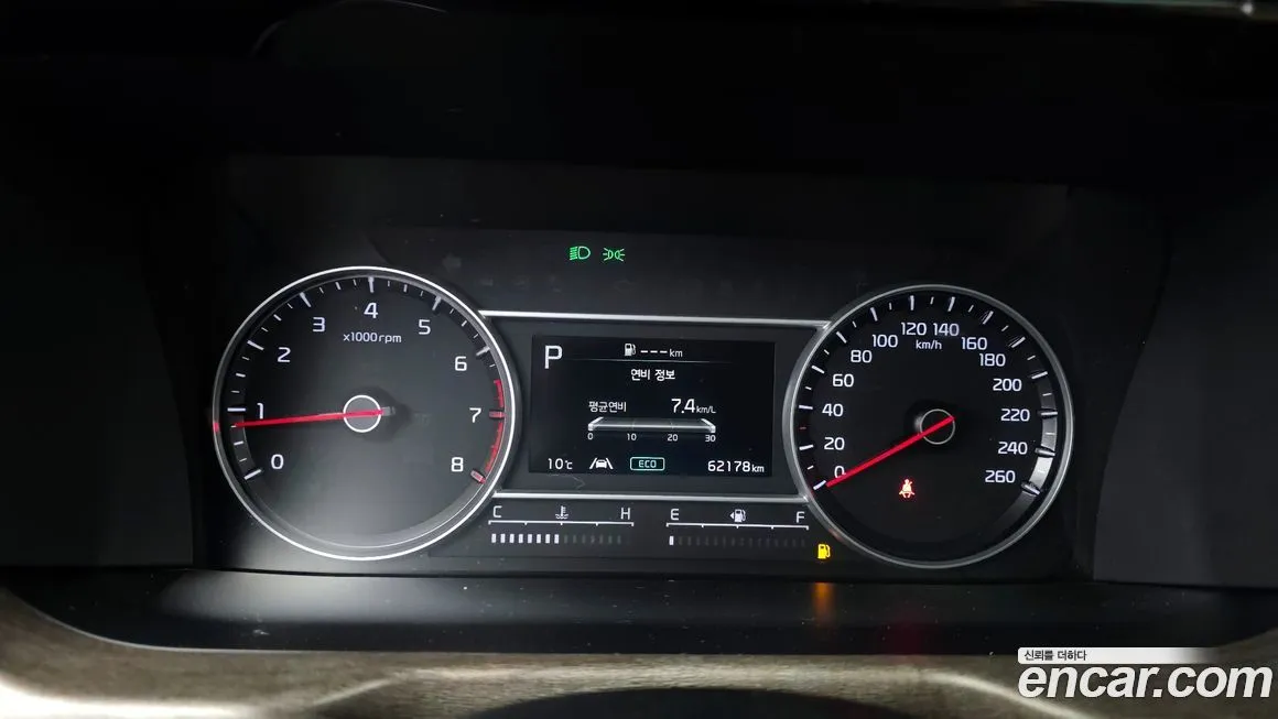 Kia Sorento — фото 8