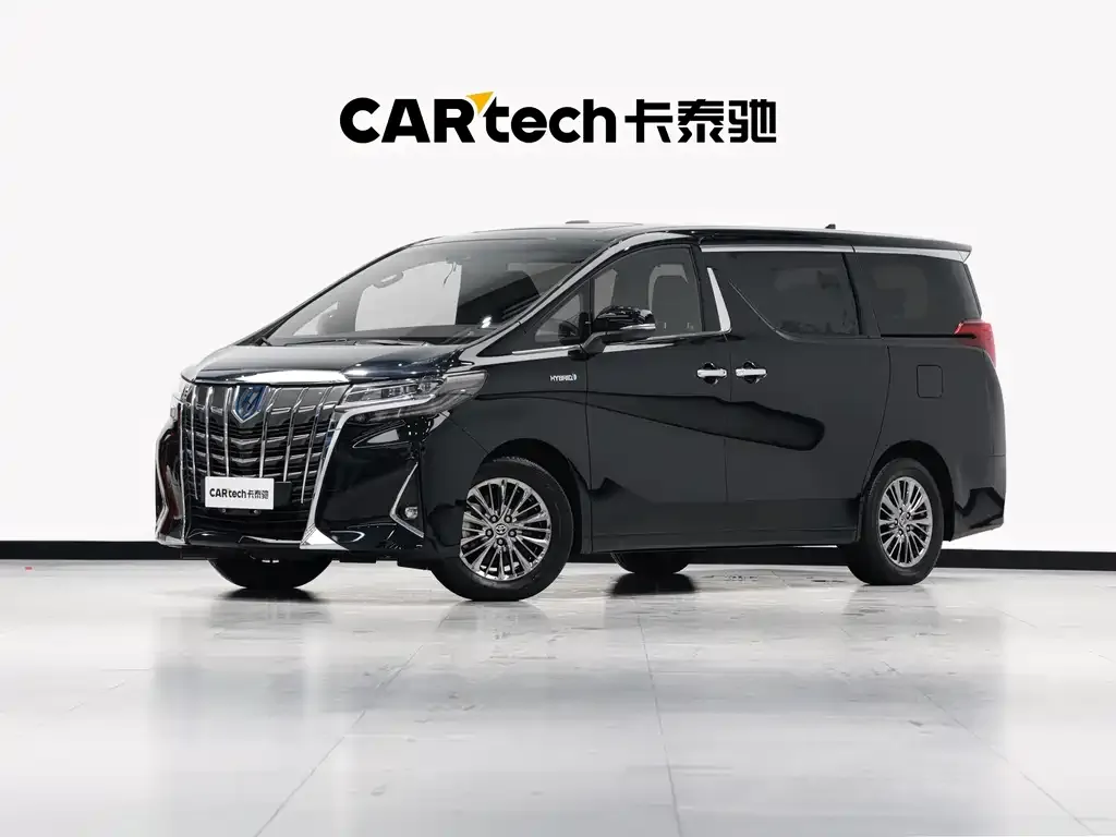 Toyota Alphard — фото 1
