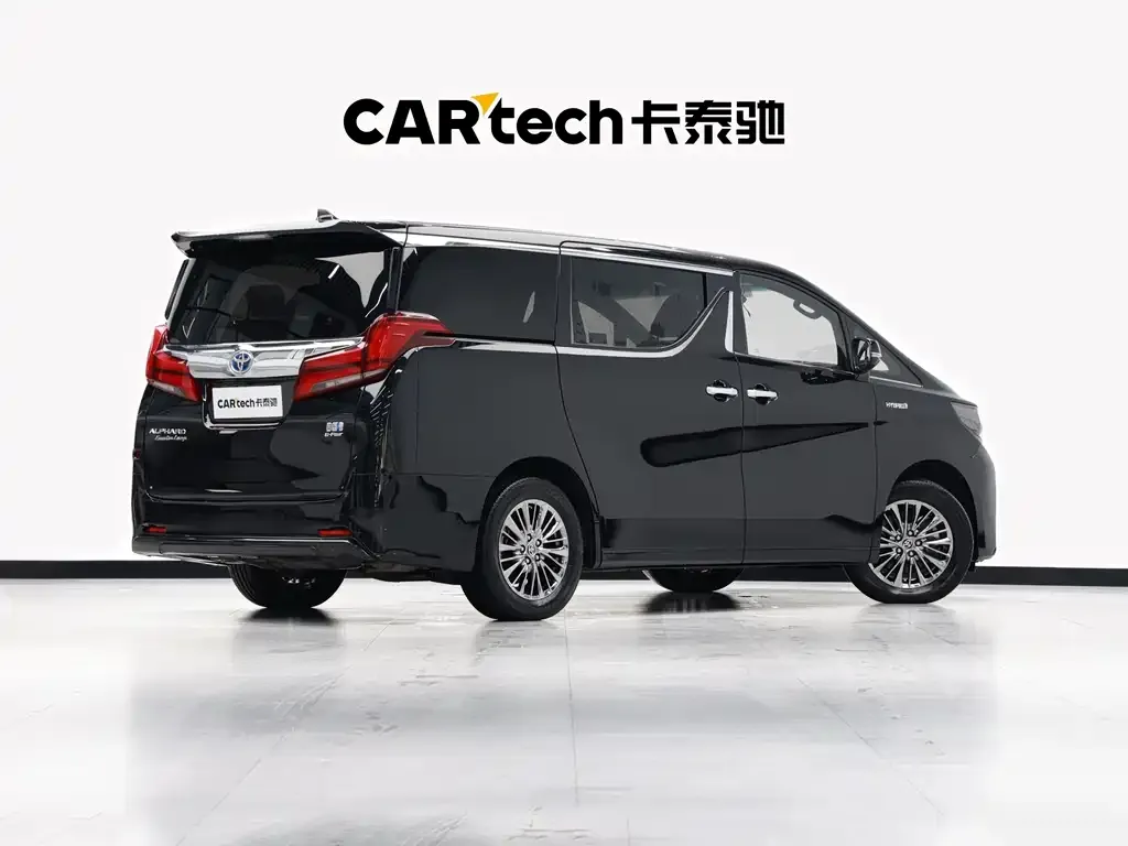 Toyota Alphard — фото 9